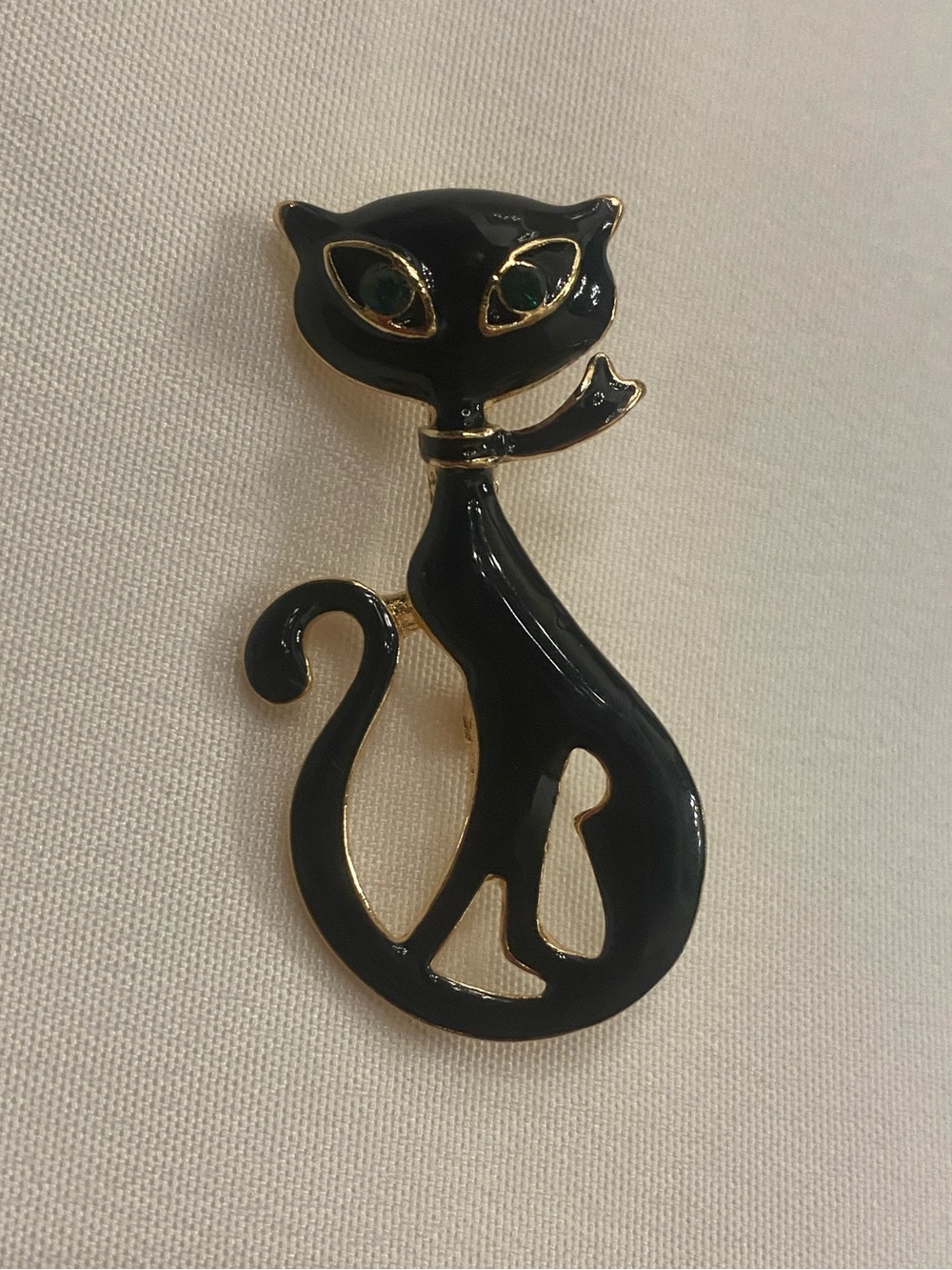 Brooch Cat Black Enamel Pin New